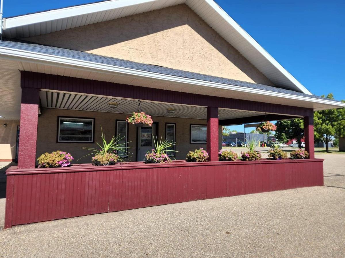 Stars Inn - Motel Fort Saskatchewan Exterior photo